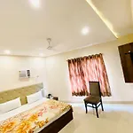 The Hotel Mm